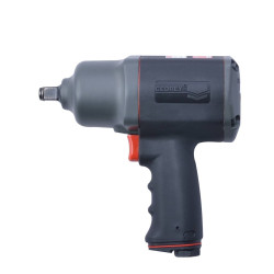 Clé à chocs UT8136